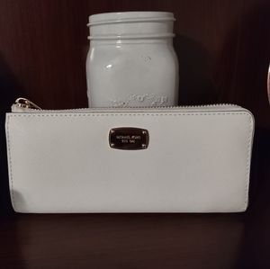 Michael Kors 3/4 Zip Wallet